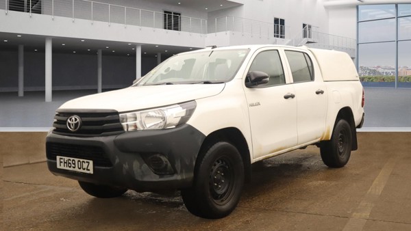 TOYOTA Hilux